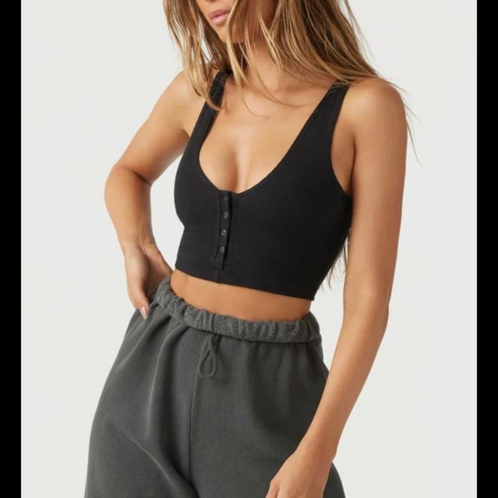 Joah Brown black snap front crop XS/S